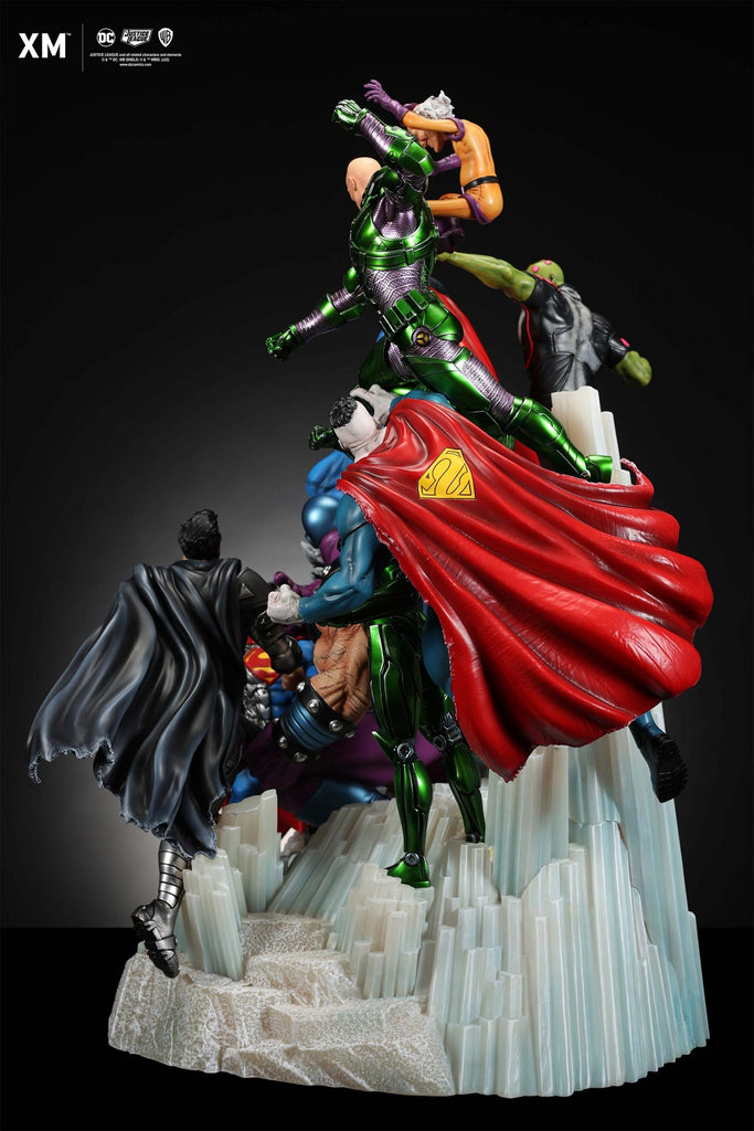 Estátua Superman Justice by David Finch (Color Version) - Dc Comics - sixth Scale Diorama - XM Studios