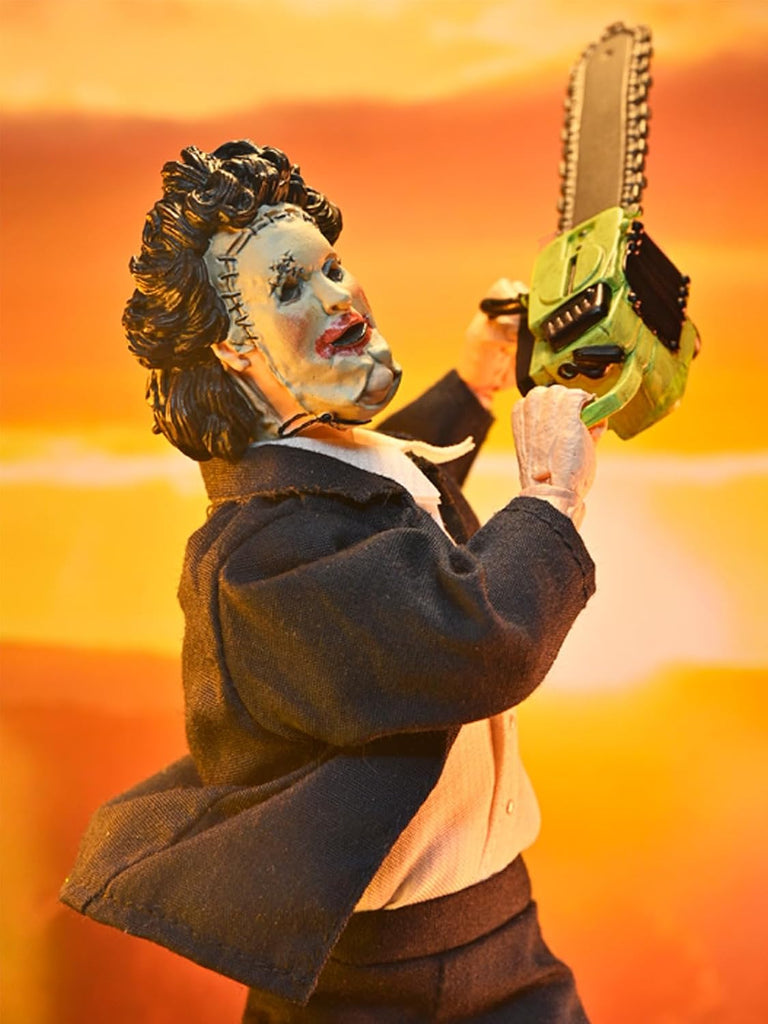 Figura Pretty Woman Leatherface  50th Anniversary  - Texas Chainsaw Massacre - 7″ Scale - Neca