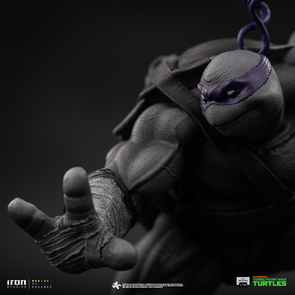 Estátua Donatello (Black and White Variant) - TMNT - BDS Art Scale 1/10 - Iron Studios