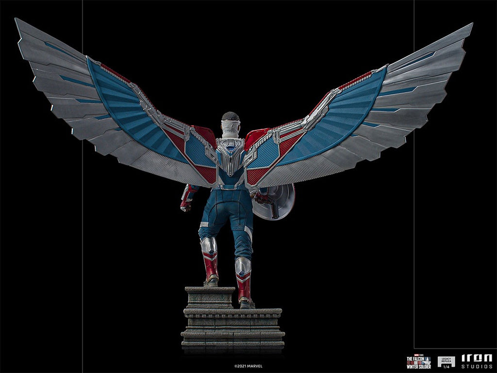 Estátua Capitão America Sam Wilson (Asas Abertas) - Falcão e o Soldado Invernar - Legacy Replica 1/4 - Iron Studios