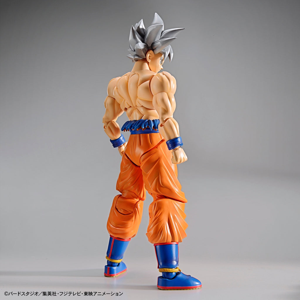 Model Kit Goku Ultra Instinct - Dragon Ball - Figure-Rise Standard - Bandai
