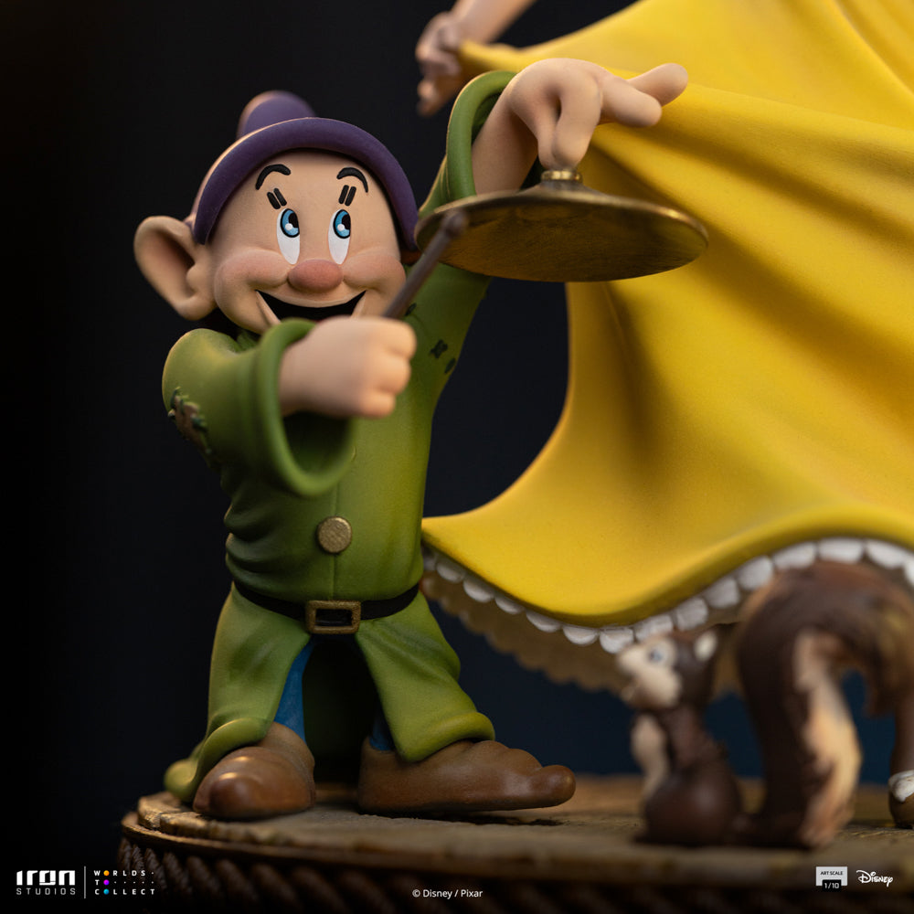 Estátua Snow White - Snow White and the Seven Dwarfs - Art Scale 1/10 - Iron Studios