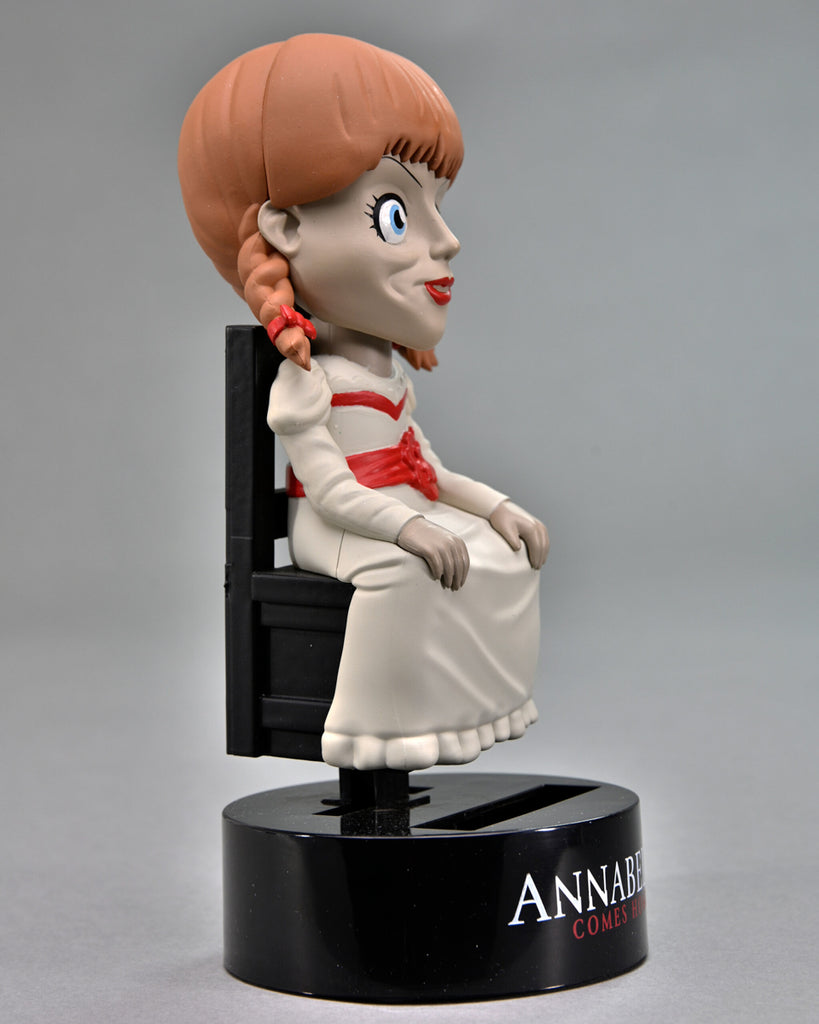 Figura Annabelle -The Conjuring Universe - Body Knocker - Neca