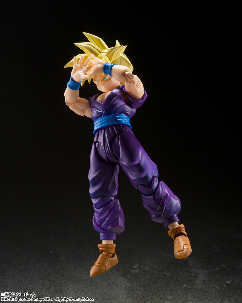 Figura Super Saiyan Son Gohan The Warrior Who Surpassed Goku - Dragon Ball Z - S.H.Figuarts - Bandai