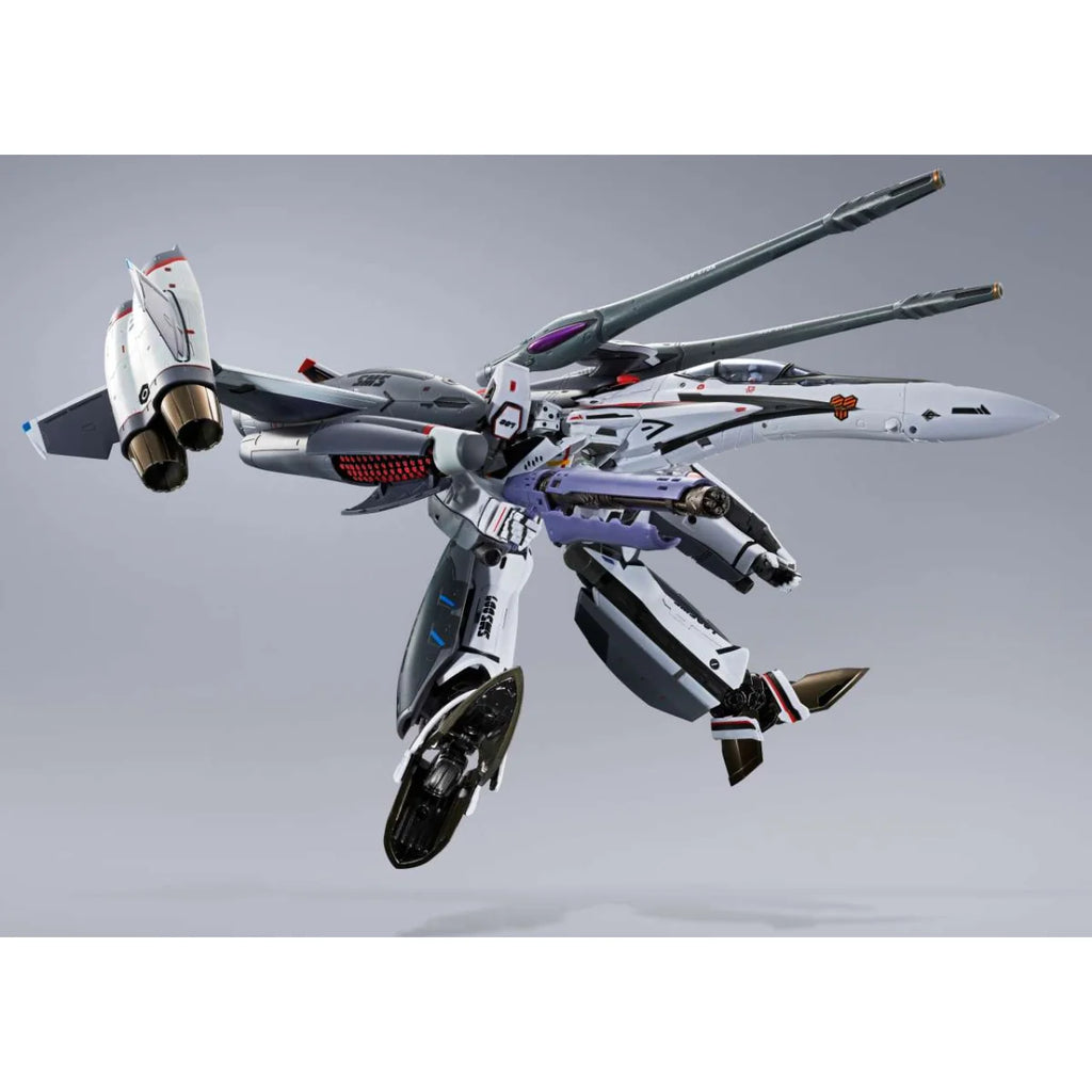 Figura VF-25F Tornado Messiah Valkyrie (Alto Saotome Use) Revival Ver. – Macross – DX Chogokin – Bandai