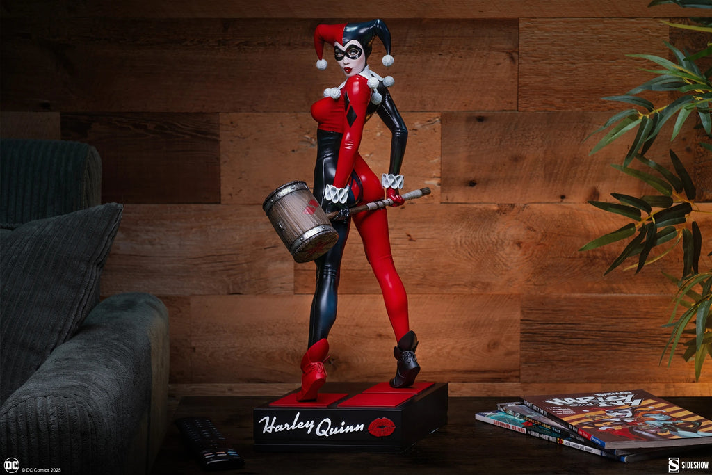 Harley Quinn Original Variant  - Dc Collectibles Batman - Premium Format - Sideshow