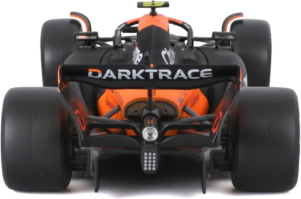 F-1 MCLAREN RACING MCL38 2024 NORRIS 4 COM PILOTO (SENNA) - 1/43 - Burago